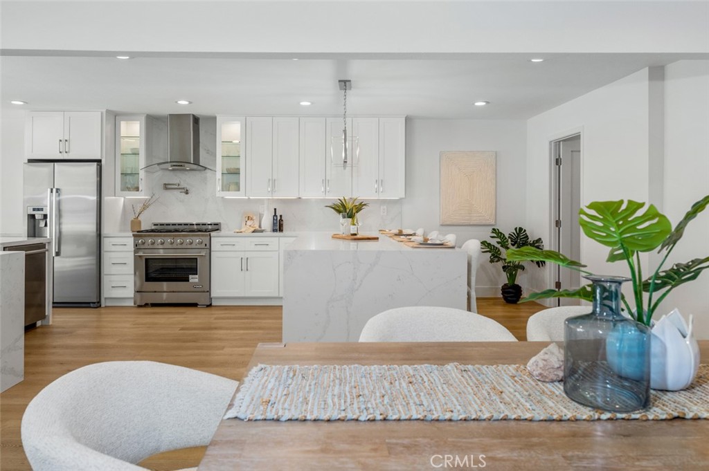 Lake Forest Keys (LK) - Residential