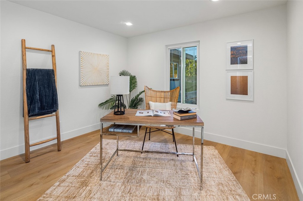 Lake Forest Keys (LK) - Residential
