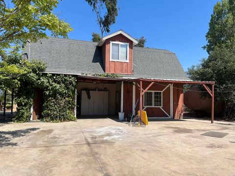 2494 Lane Fallbrook CA 92028