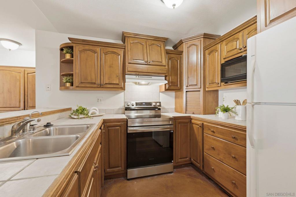 6131 Rancho Mission 117