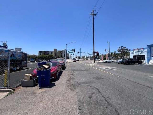 7839 North Ave 1