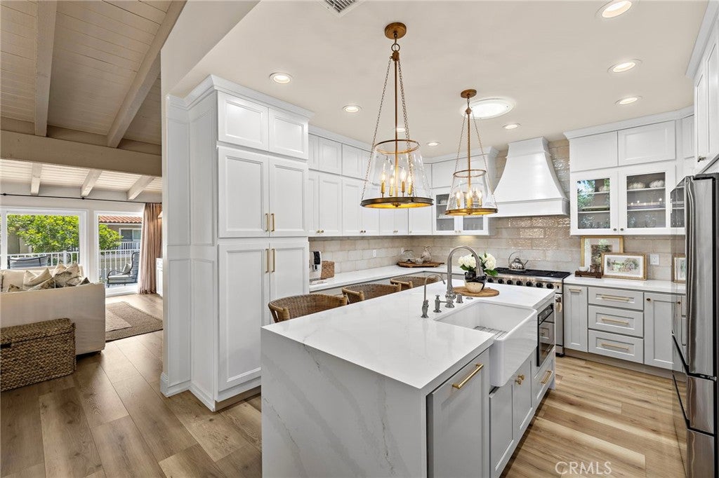 362 Vista Madera, Newport Beach CA 92660