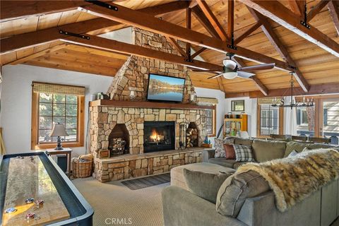 Photo of 137 John Muir, Lake Arrowhead, CA 92352 (MLS # OC26028075)