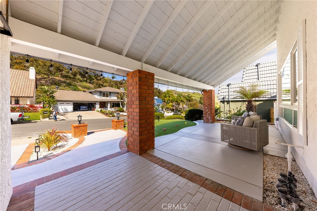 27001 Calle Esperanza