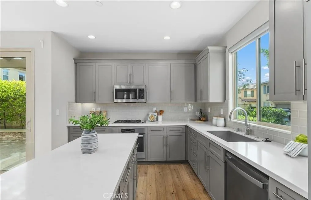 Lake Forest, California 92630, United States, 4 Bedrooms Bedrooms, ,3 BathroomsBathrooms,Residential,Active,243115