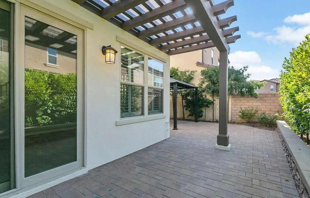 Lake Forest, California 92630, United States, 4 Bedrooms Bedrooms, ,3 BathroomsBathrooms,Residential,Active,243115