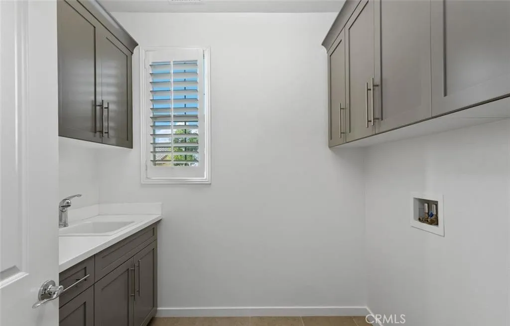 Lake Forest, California 92630, United States, 4 Bedrooms Bedrooms, ,3 BathroomsBathrooms,Residential,Active,243115