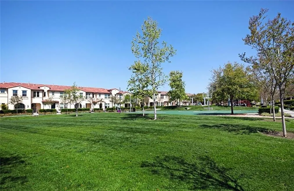 Lake Forest, California 92630, United States, 4 Bedrooms Bedrooms, ,3 BathroomsBathrooms,Residential,Active,243115
