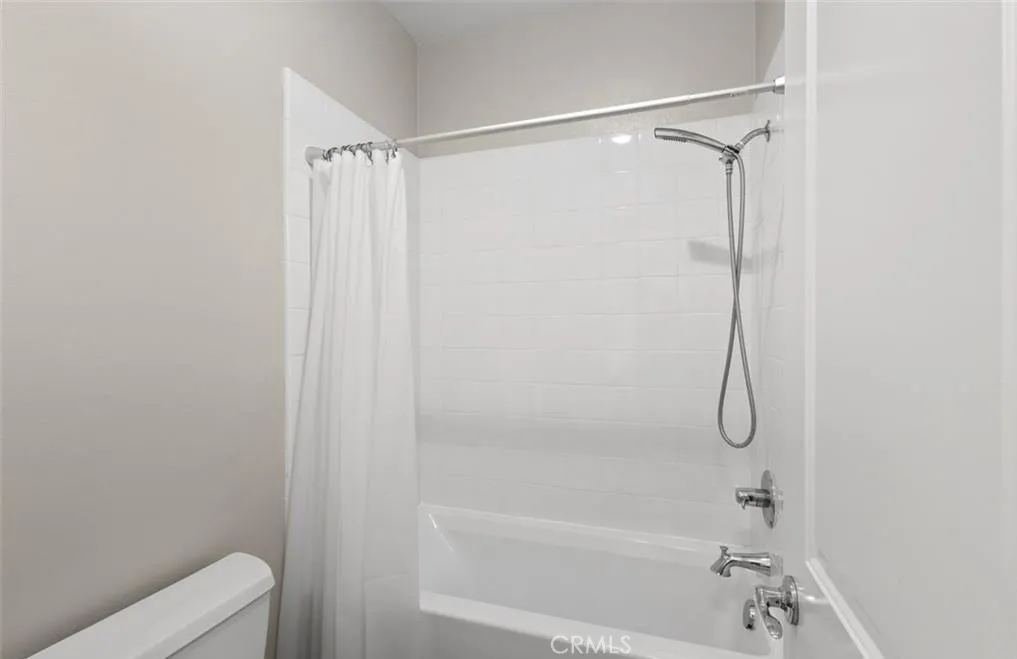 Lake Forest, California 92630, United States, 4 Bedrooms Bedrooms, ,3 BathroomsBathrooms,Residential,Active,243115