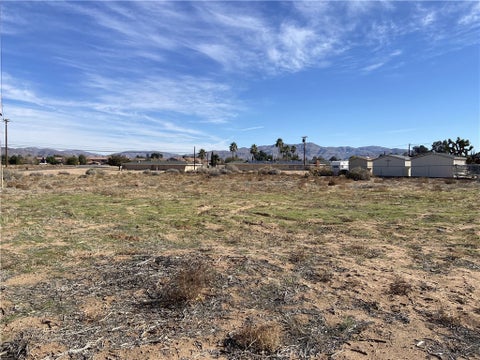 Photo of 0 Rancherias X Jicarilla, Apple Valley, CA 92307 (MLS # CV26201327)