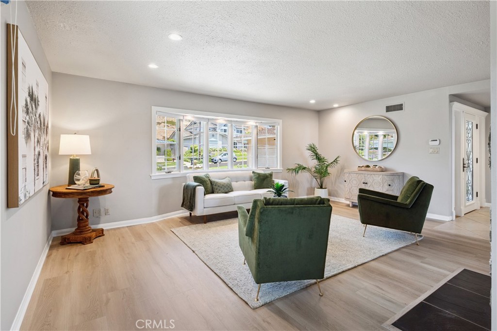 3316 Narino Drive