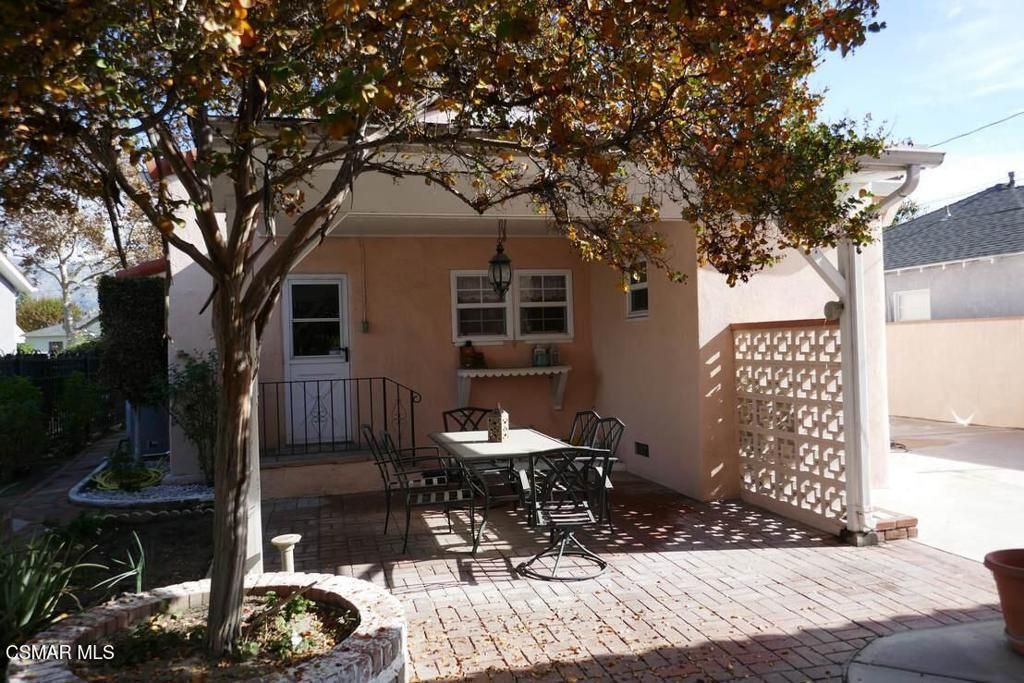 Photo of 649 N Reese Place N, Burbank, CA 91506 (MLS # 226001192)