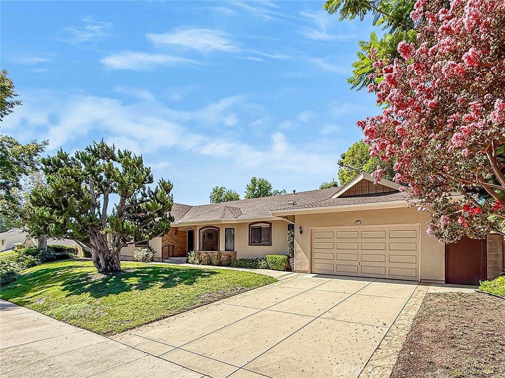 9525 Encino