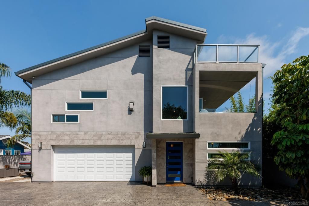 Photo of 2743 Mesa Dr Dr, Oceanside, CA 92054 (MLS # 250040670SD)