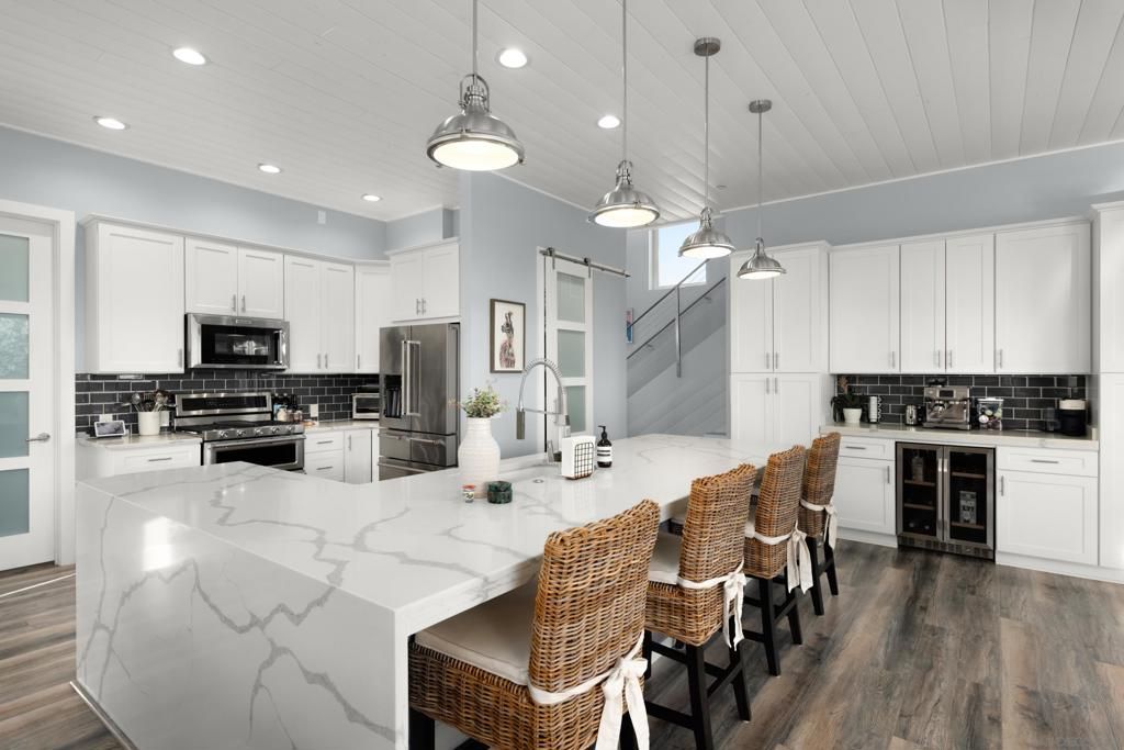 Photo of 2743 Mesa Dr Dr, Oceanside, CA 92054 (MLS # 250040670SD)