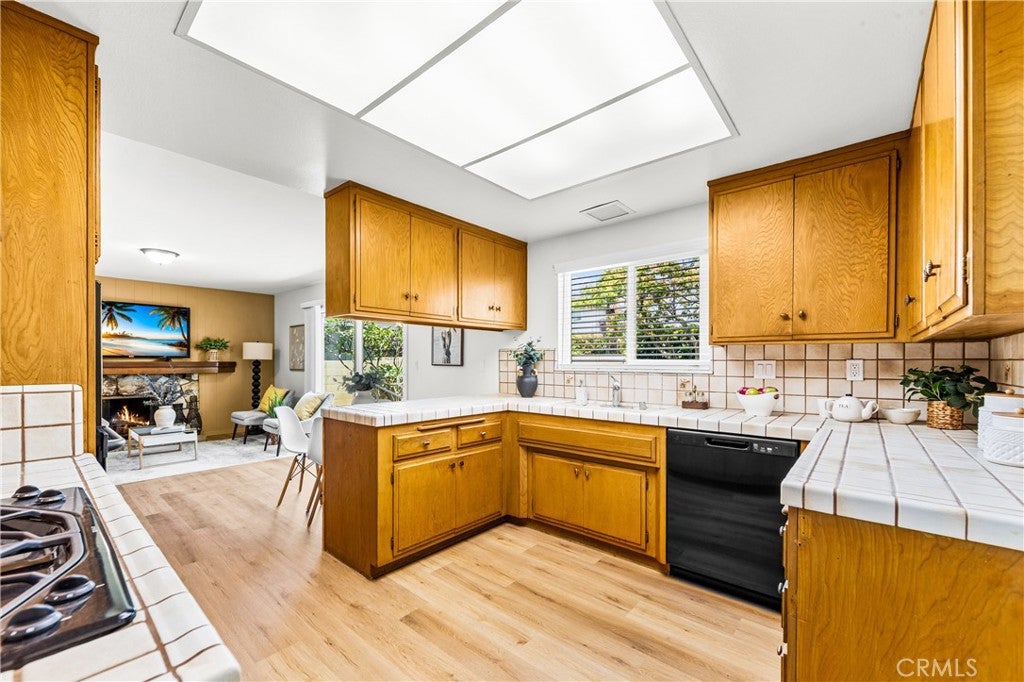15802 Wicklow, Huntington Beach CA 92647 - Photo 14