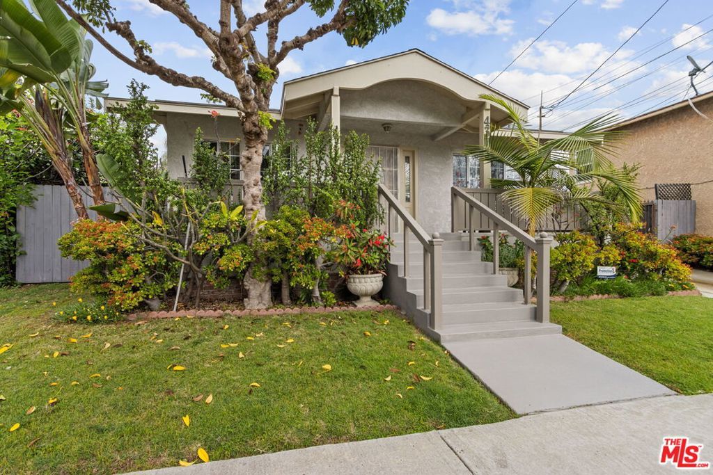 Photo of 4375 E 14th Street, Long Beach, CA 90804 (MLS # 26644575)