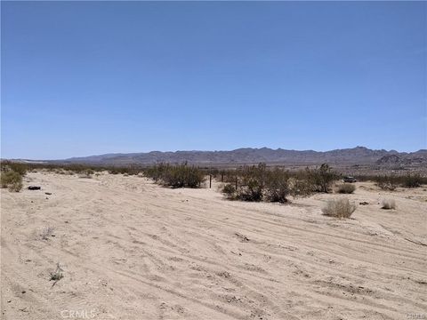 Photo of 0 None, Joshua Tree, CA 92277 (MLS # IV26010671)