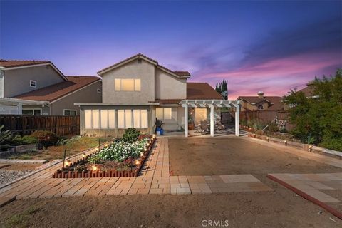 429 Colfax Circle Corona CA 92879