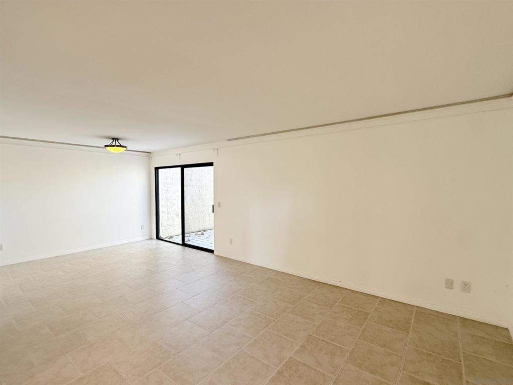 8725 Caminito Abrazo