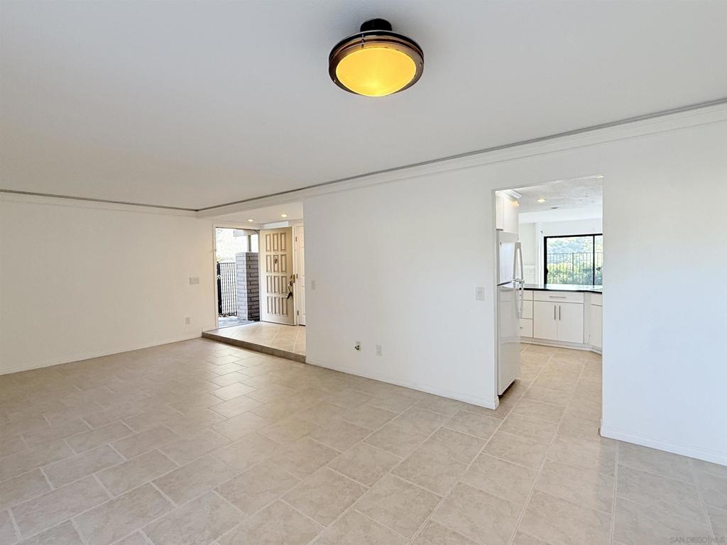 8725 Caminito Abrazo