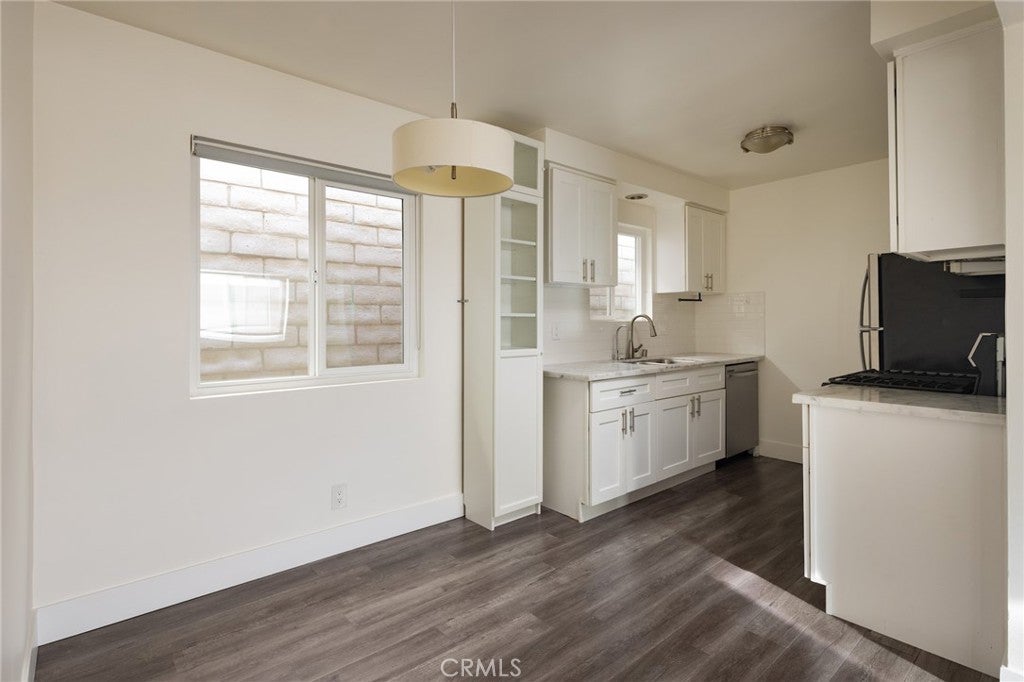 Properties 2 225 Rosecrans Avenue