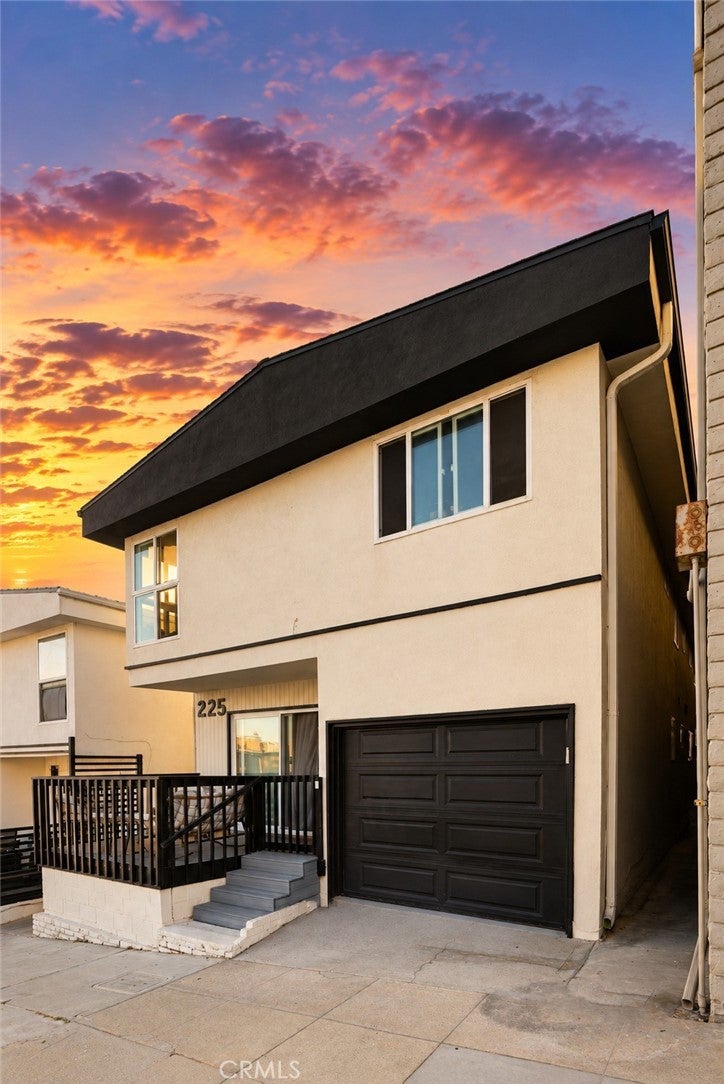 225 Rosecrans Avenue