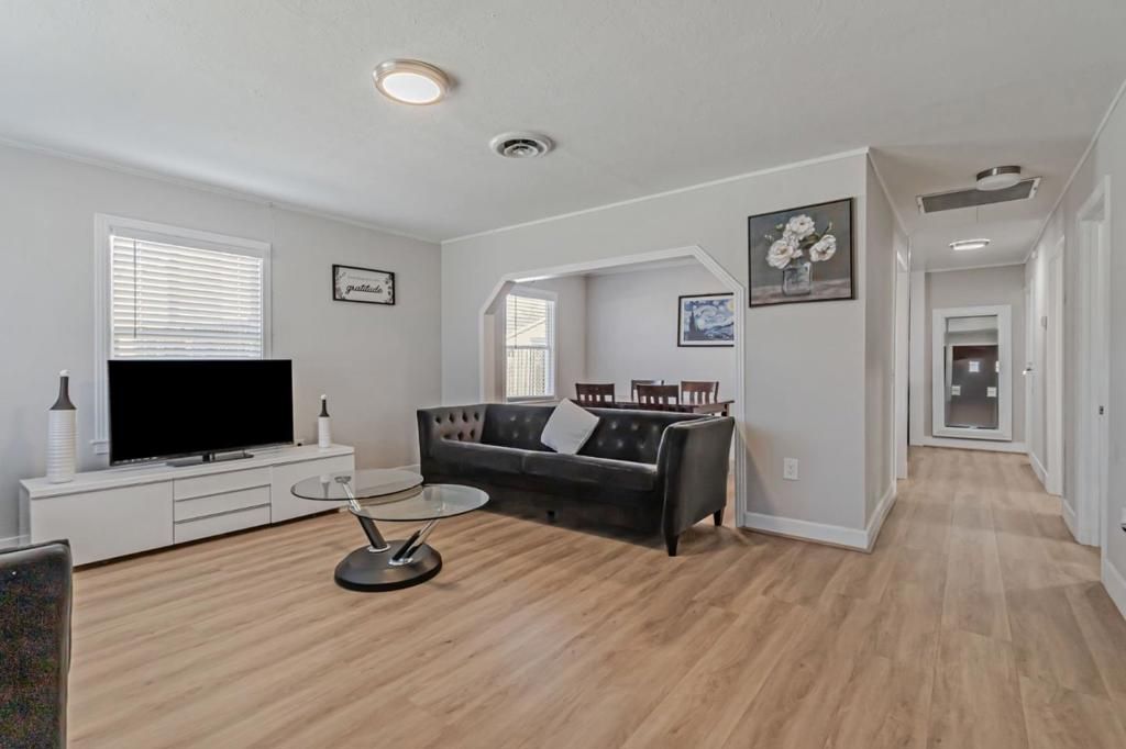 Photo of 94 N King Road, San Jose, CA 95116 (MLS # ML82044174)