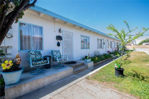 Photo of 1627 W 228th ST, Torrance, CA 90501 (MLS # DW26083635)