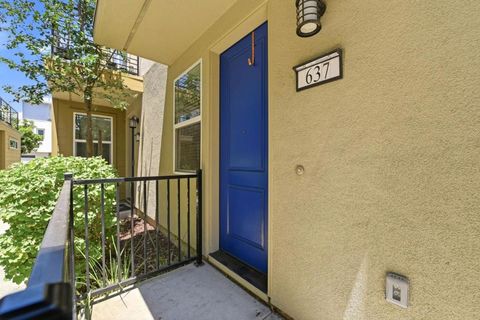 Photo of 637 Toby Court, San Jose, CA 95133 (MLS # ML82052174)