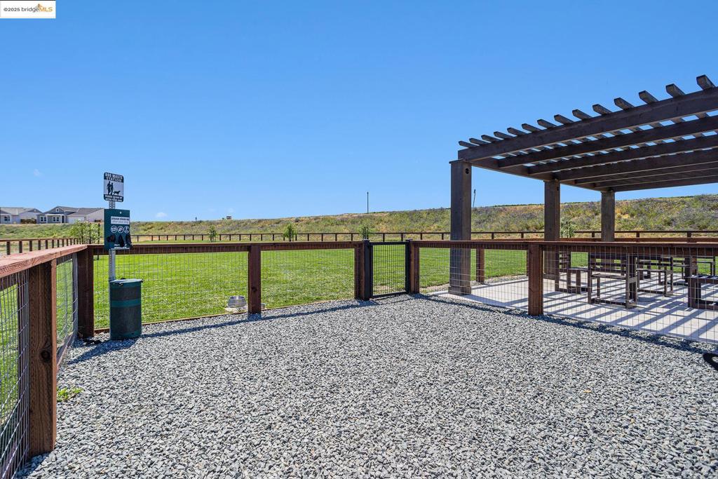 BETHEL ISLAND - Residential