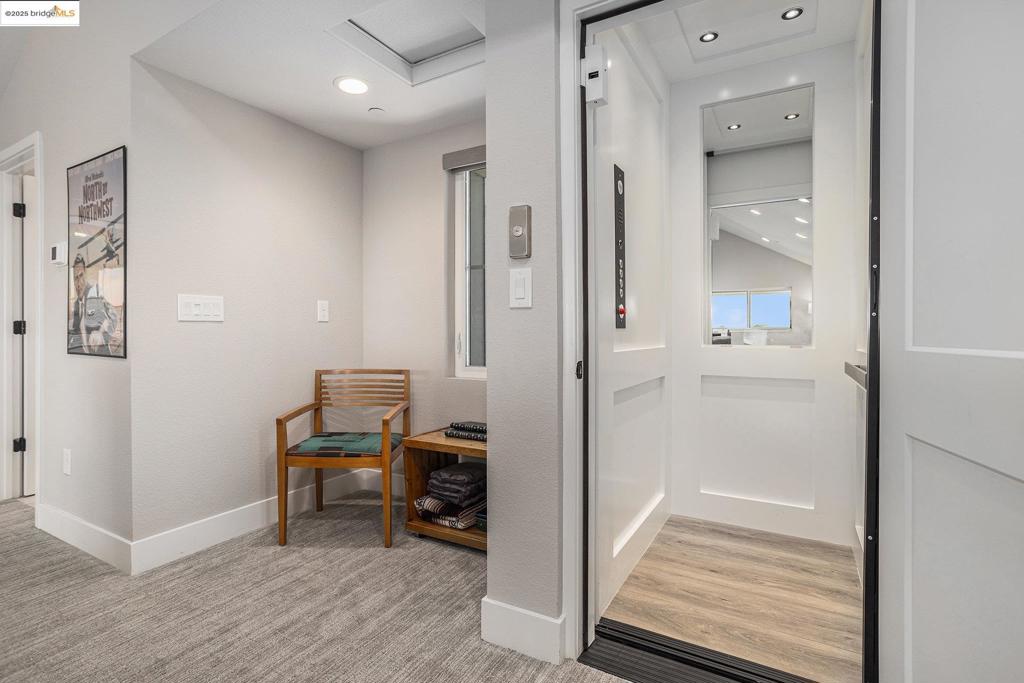 BETHEL ISLAND - Residential