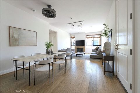 Photo of 6938 Laurel Canyon Blvd #304, North Hollywood, CA 91605 (MLS # SR26049955)