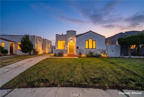 Photo of 7611 S Hobart Blvd, Los Angeles, CA 90047 (MLS # PW26177653)