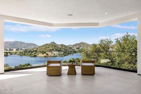 Photo of 118 Giles Road, Lake Sherwood, CA 91361 (MLS # 225002576) Photo of 118 Giles Road, Lake Sherwood, CA 91361 (MLS # 225002576)