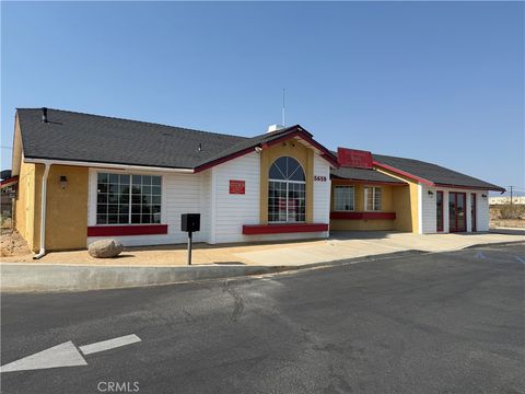 Photo of 15659 Bear Valley Rd Rd, Hesperia, CA 92345 (MLS # HD25158554)