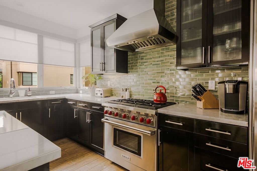 5846 N Lantern Court