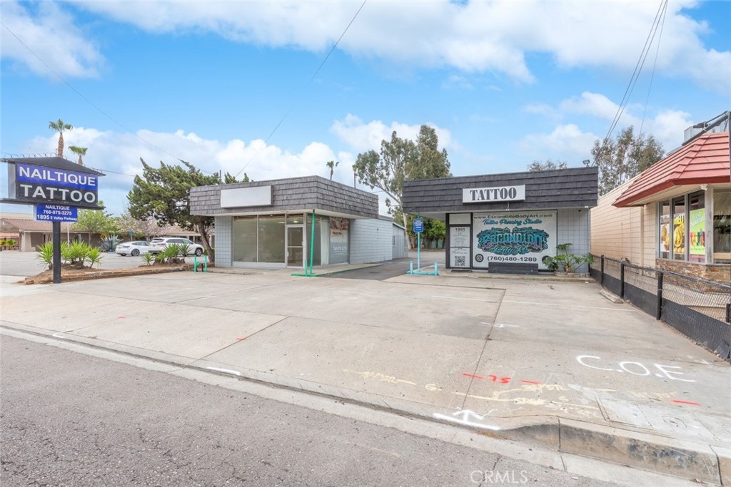 1891 1895 E Valley Parkway