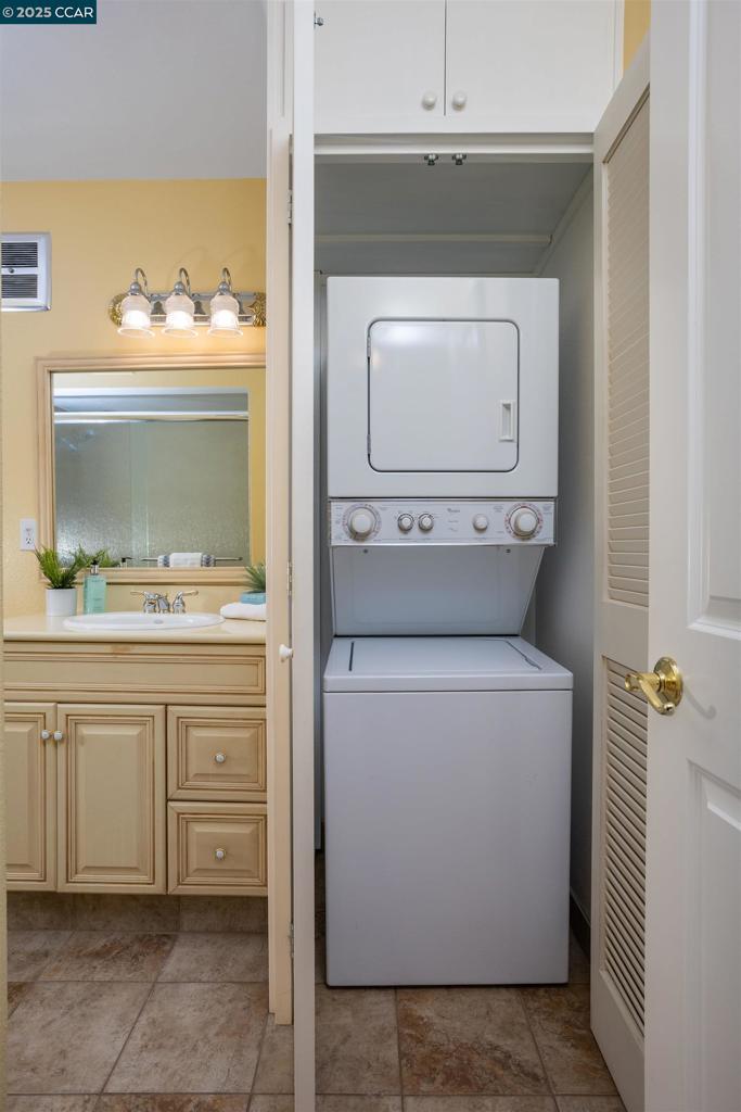 ROSSMOOR - Residential