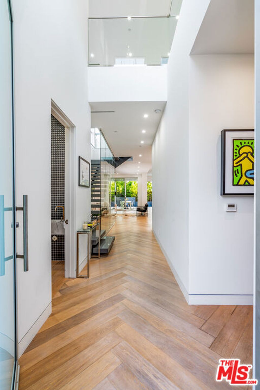 Photo of 721 N Vista Street, Los Angeles, CA 90046 (MLS # 25493065)