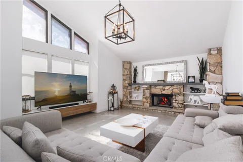 MLS: SR26116168