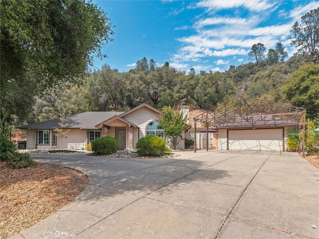 52171 Echo Valley View Court