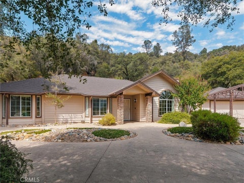 Photo of 52171 Echo Valley View Court, Oakhurst, CA 93644 (MLS # FR26177296)