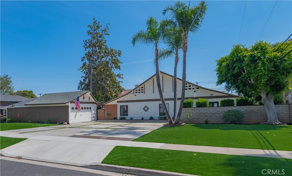 Location, location, location!
The wonderful charming dream house lives in North Tustin. Nestled on a quiet street, enjoy all the comforts, upgrades, and luxury living this stunning 4-bedroom, 3.5-bathroom open concept home has to offer. A spectacular single-story estate set on lush, beautifully landscaped grounds. Approx 12,000 square feet of luxurious living space.
A spacious open living area that includes the dining room, family room, and kitchen introduces you to this exquisite home. Vaulted ceilings and massive patio doors make this area overflow with natural light! A large island, high-end stainless-steel appliances, granite counter tops make the gorgeous kitchen a favorite place to spend time with family and friends. An extremely private primary suite is expansive!It offers an oversized walk-in closet, a large travertine shower.
Put 1242 Flaminian Way at the top of your list!