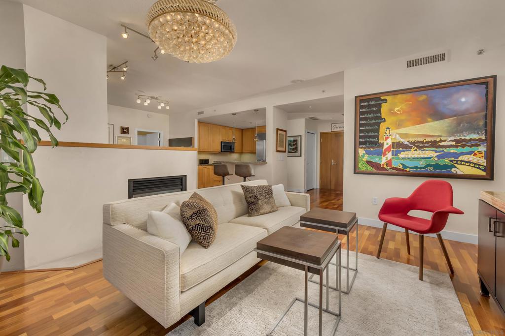 700 W Harbor Drive 302