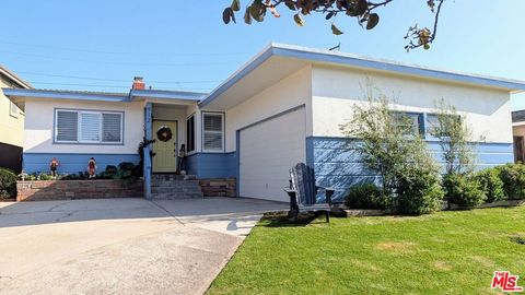 Photo of 912 Mccarthy Court, El Segundo, CA 90245 (MLS # 25617289)