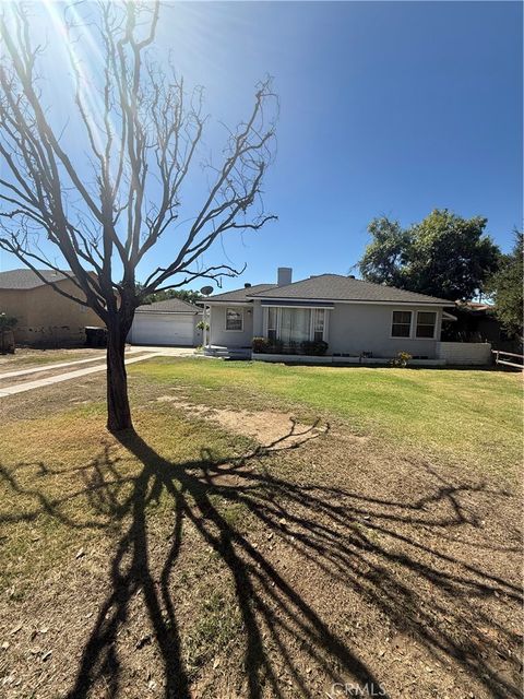 25219 17th San Bernardino CA 92404