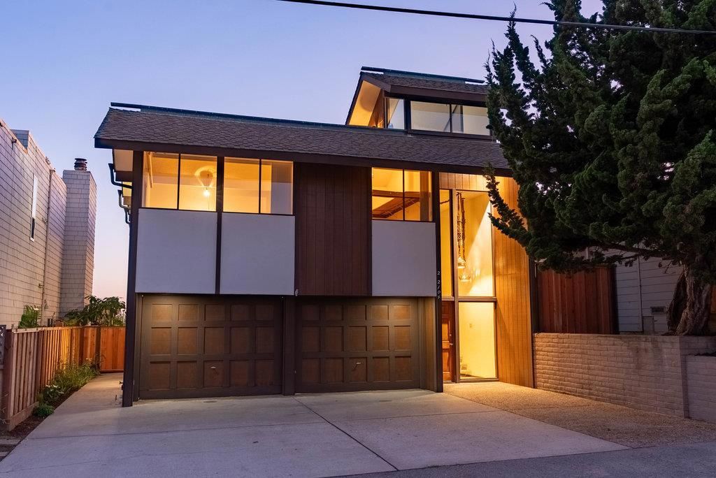 Photo of 22104 E Cliff Drive, Santa Cruz, CA 95062 (MLS # ML82025255)
