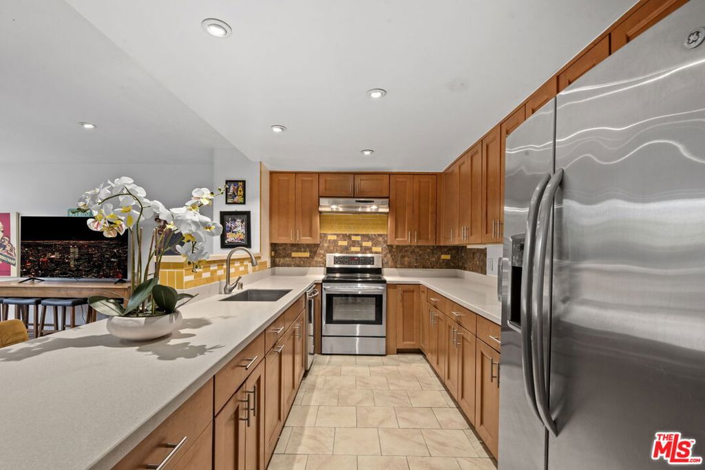 2160 Century Parkway 104N