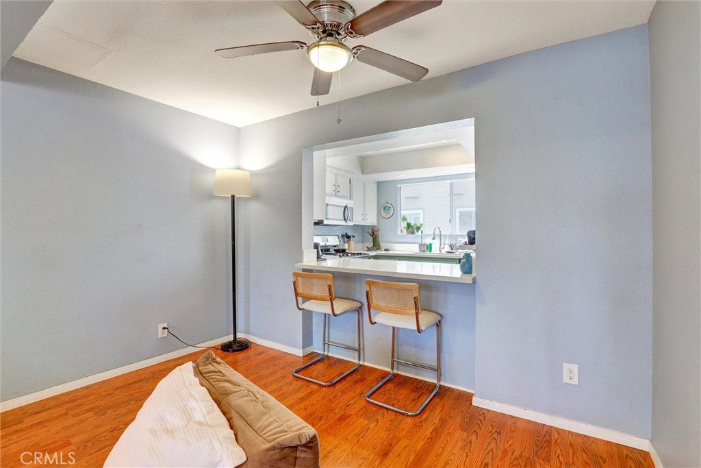 533 Walnut Avenue 7